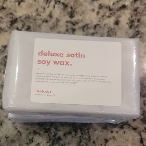 Deluxe Satin Soy Wax - White